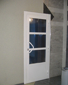 Противопожарные двери со стеклом от производителя в Химках  купить